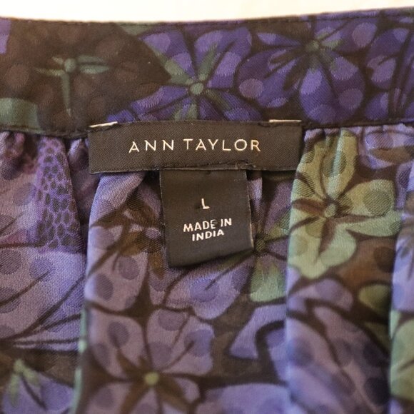 Ann Taylor Blue/Black/Green Dotted Floral Flowy Pheasant Top Size Large - Picture 2 of 13